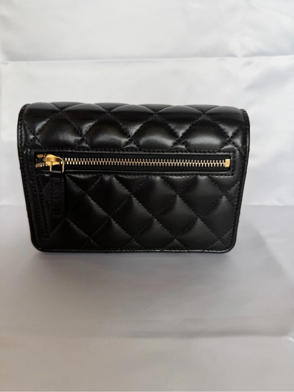 🎉SOLD🎉 CHANEL Black Lambskin WOC Wallet On Chain Gold Hardware GHW Cruise 2023 - Picture 4 of 12